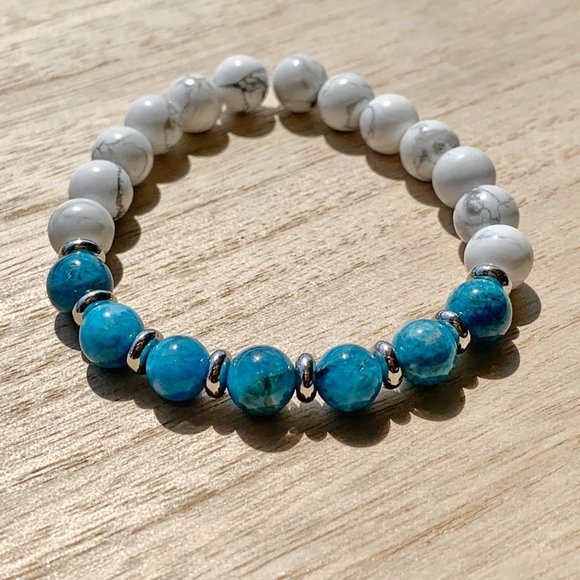 Pacific Blue Apatite & Howlite Chakra Bracelet - Picture 5 of 7